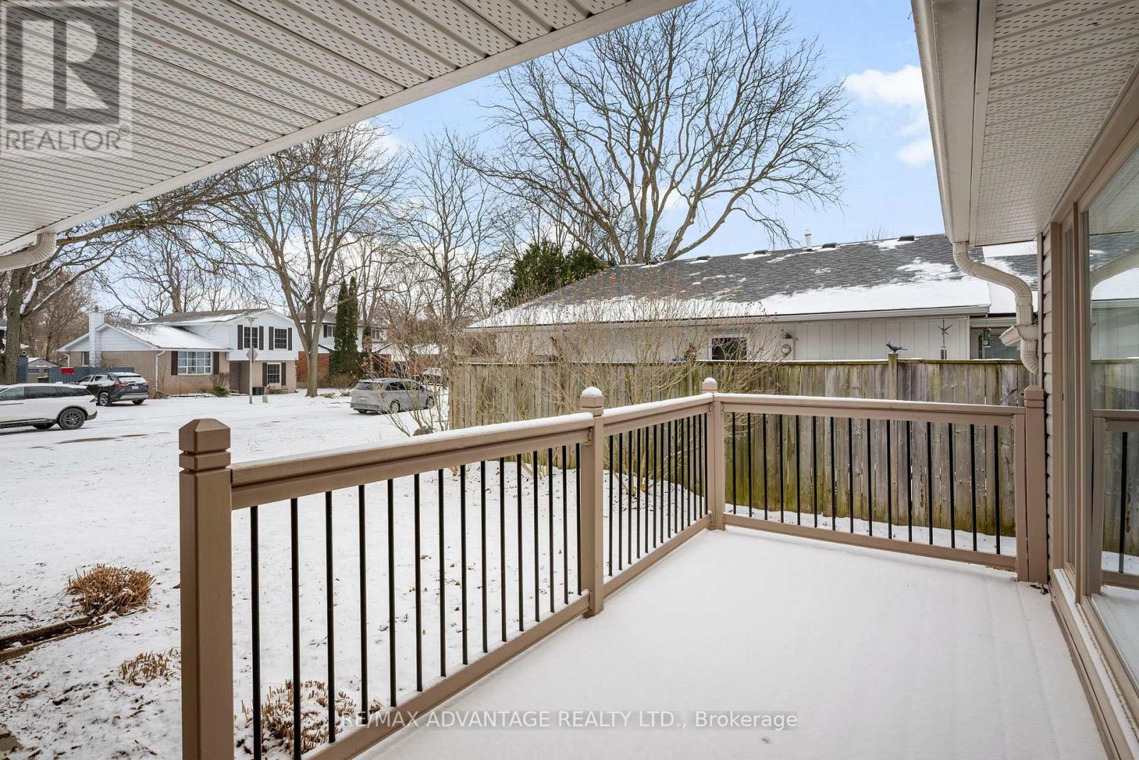 120 Edgehill Crescent, London North (North F), Ontario  N6G 2T4 - Photo 5 - X12898420