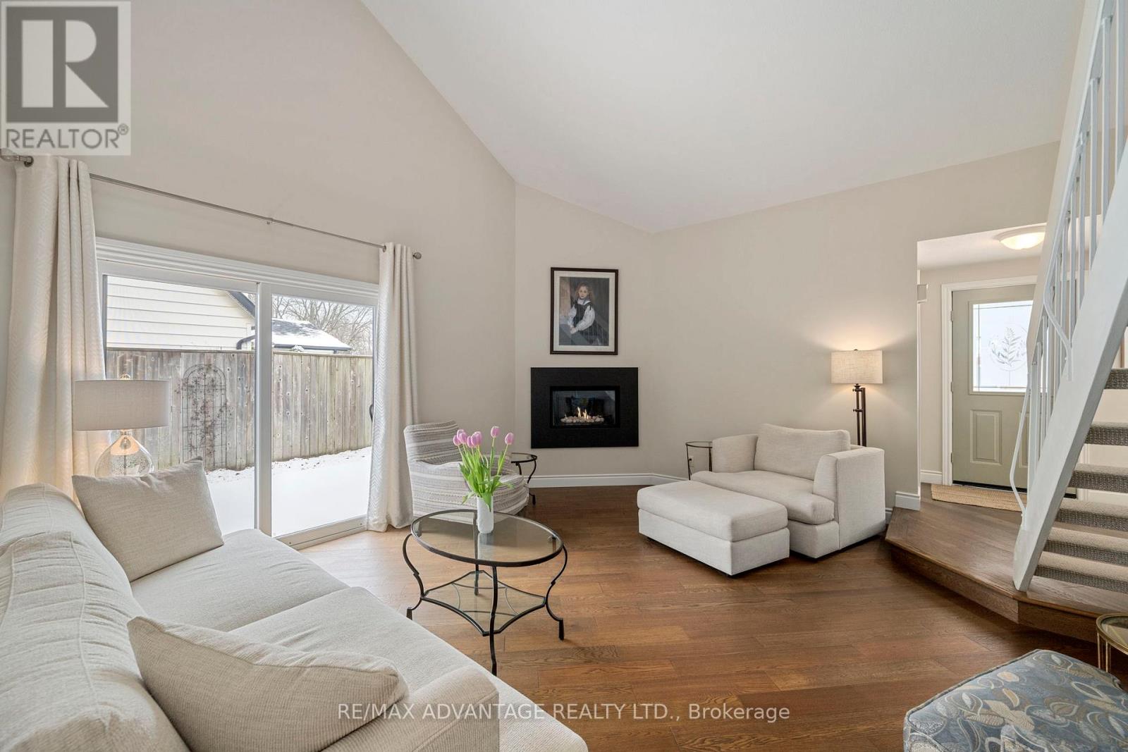 120 Edgehill Crescent, London North (North F), Ontario  N6G 2T4 - Photo 7 - X12898420