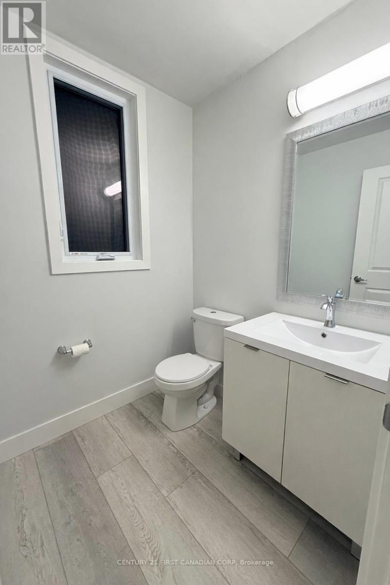 36 - 925 Deveron Crescent, London South, Ontario  N5Z 5C5 - Photo 15 - X12898426