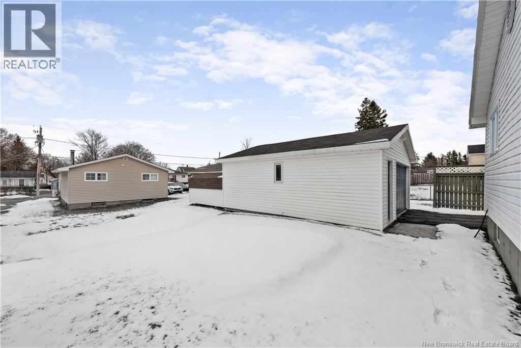 199 Cedar, Moncton, New Brunswick  E1C 7L6 - Photo 5 - NB135264