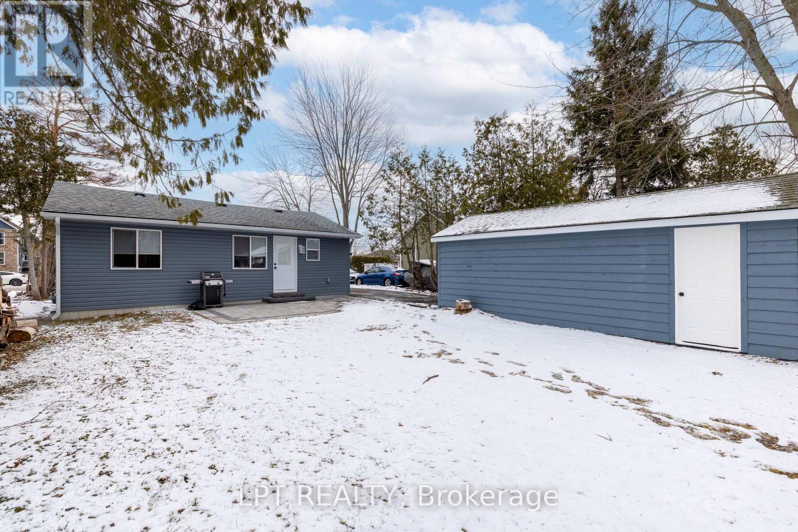 808 Montsell Avenue, Georgina, Ontario  L0E 1S0 - Photo 15 - N12890164