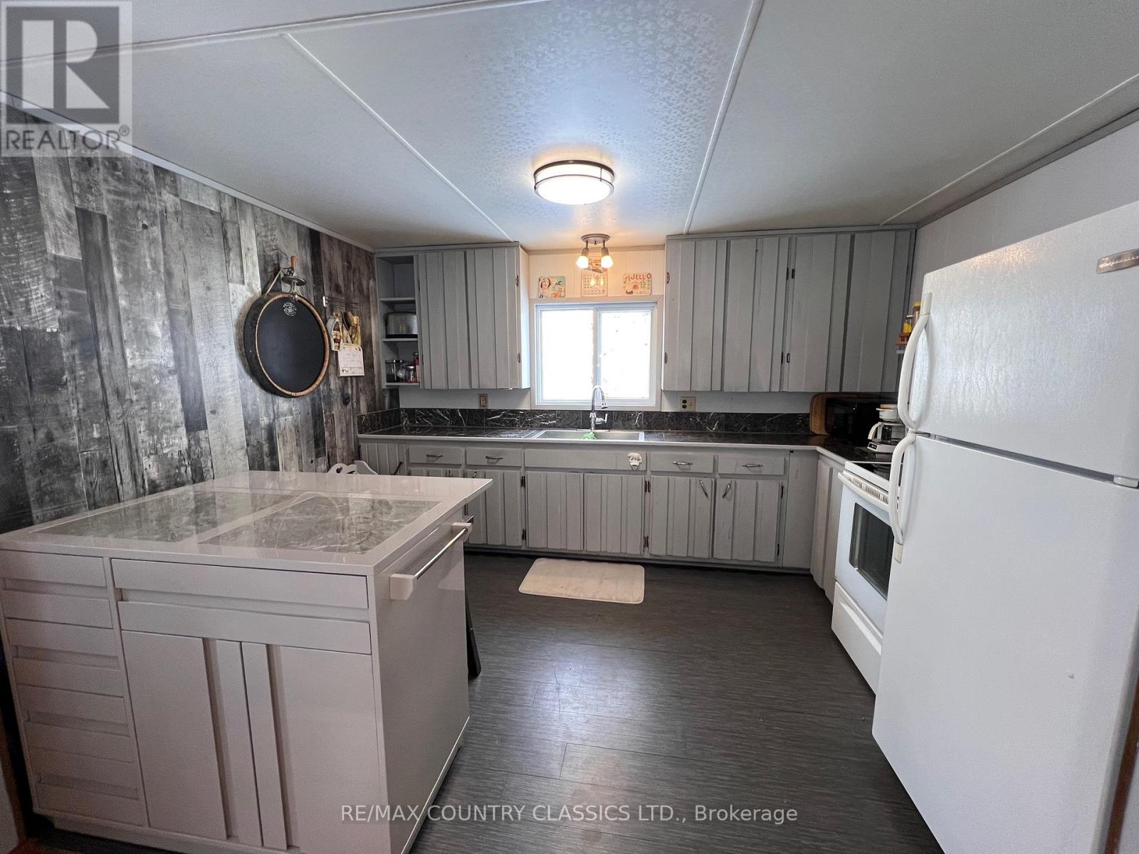 1322a Weslemkoon Lake Road, Tudor And Cashel, Ontario  K0L 1W0 - Photo 10 - X12895156