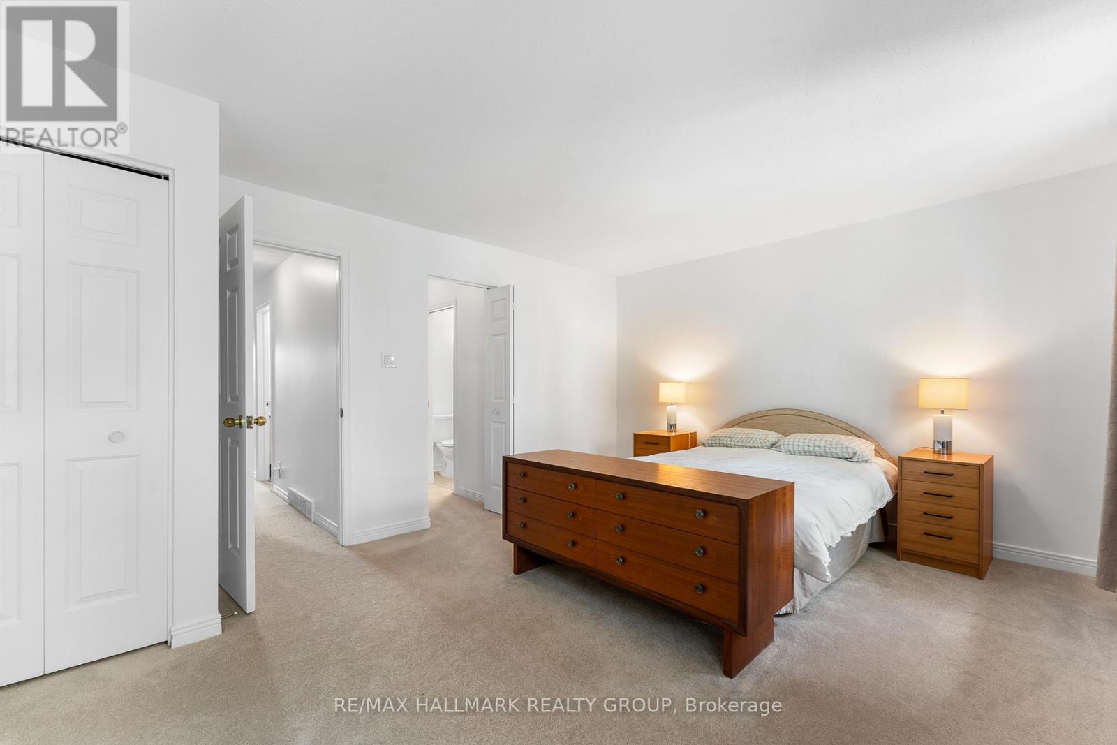 1916 Russell Road, Ottawa, Ontario  K1G 1L6 - Photo 21 - X12896576