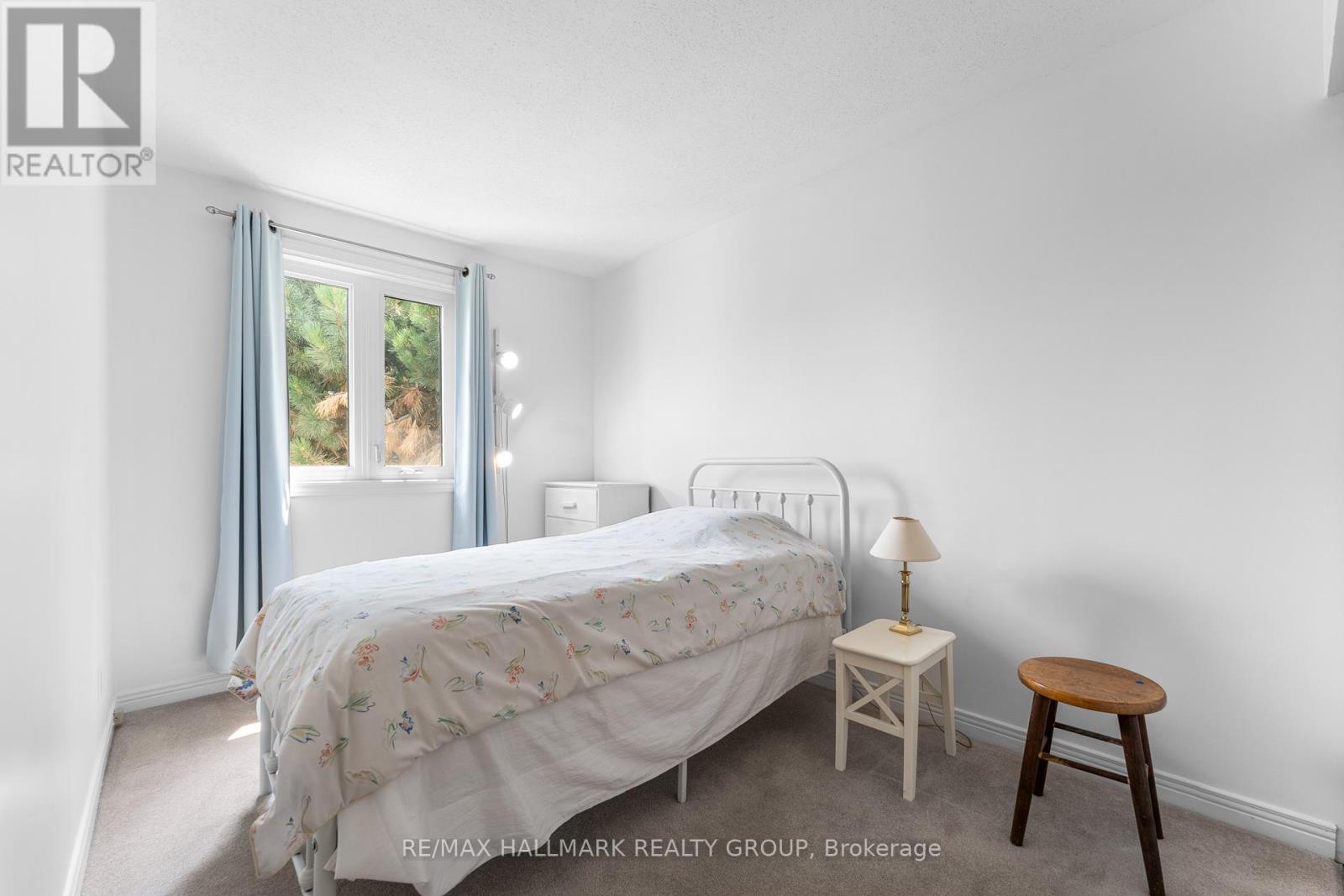 1916 Russell Road, Ottawa, Ontario  K1G 1L6 - Photo 27 - X12896576