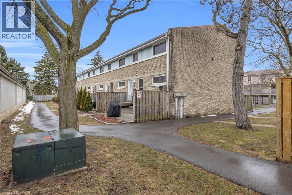 35 Breckenridge Drive Unit# 57, Kitchener, Ontario  N2B 3H5 - Photo 2 - 40812374