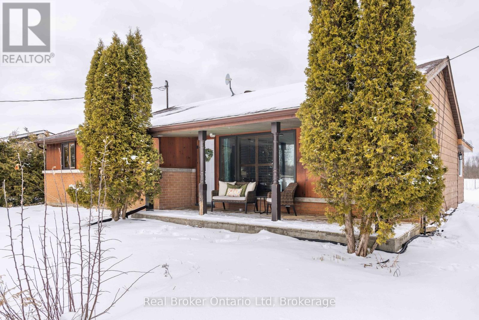 122327 Grey 5 Road, Georgian Bluffs, Ontario  N4K 5N5 - Photo 2 - X12898422