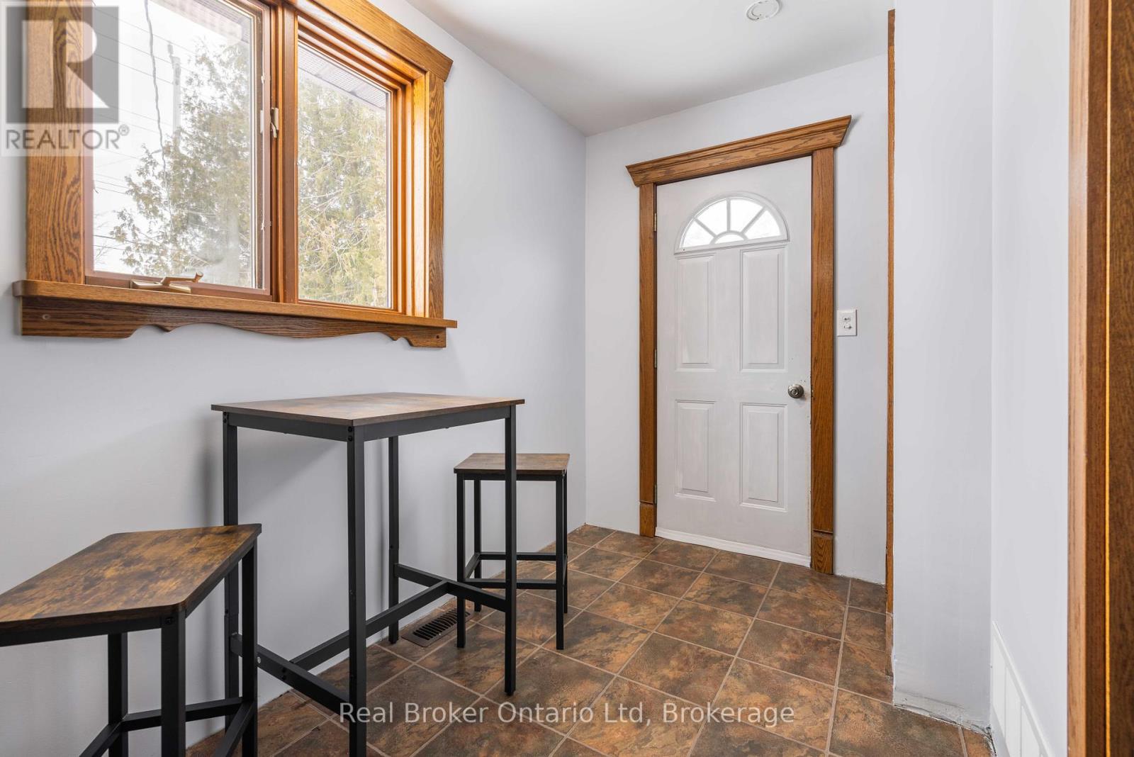 122327 Grey 5 Road, Georgian Bluffs, Ontario  N4K 5N5 - Photo 23 - X12898422