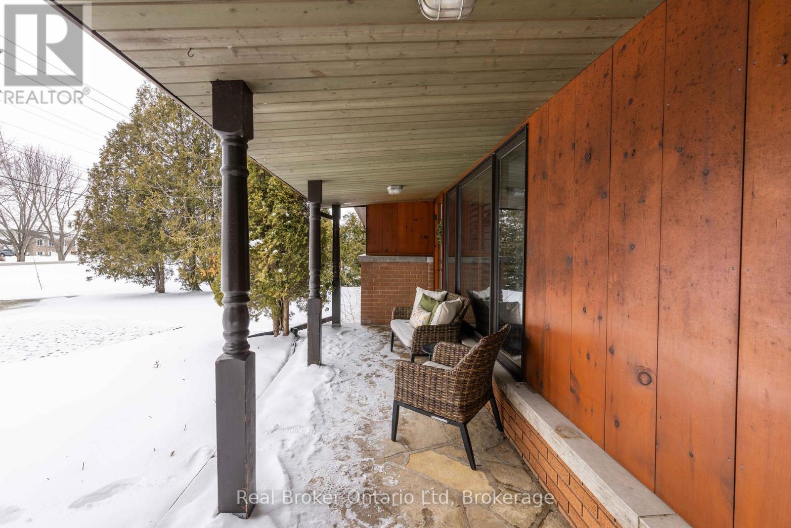 122327 Grey 5 Road, Georgian Bluffs, Ontario  N4K 5N5 - Photo 3 - X12898422