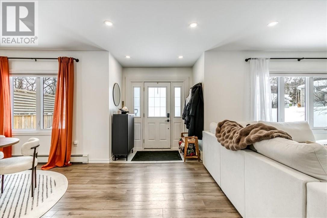 904 Howey Drive, Greater Sudbury, Ontario  P3B 1H4 - Photo 8 - 2126841