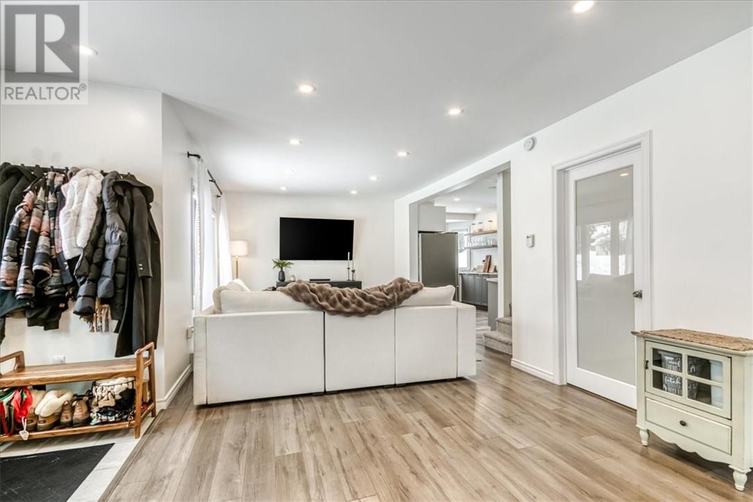 904 Howey Drive, Greater Sudbury, Ontario  P3B 1H4 - Photo 9 - 2126841