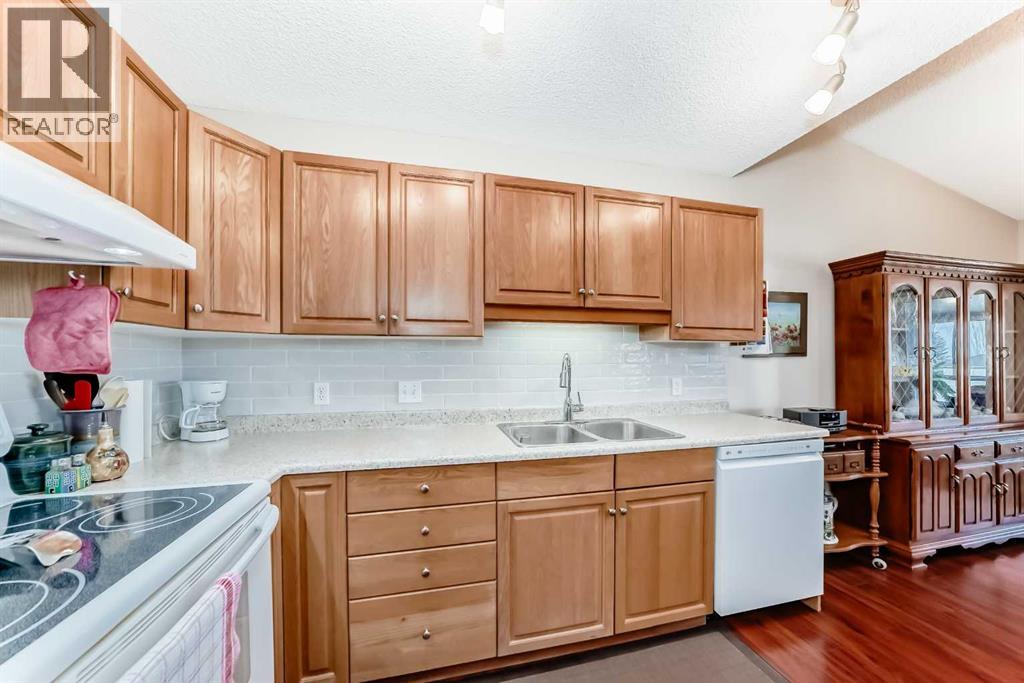 151 Macewan Ridge Villas NW, Calgary, Alberta  T3K 4G3 - Photo 8 - A2293213