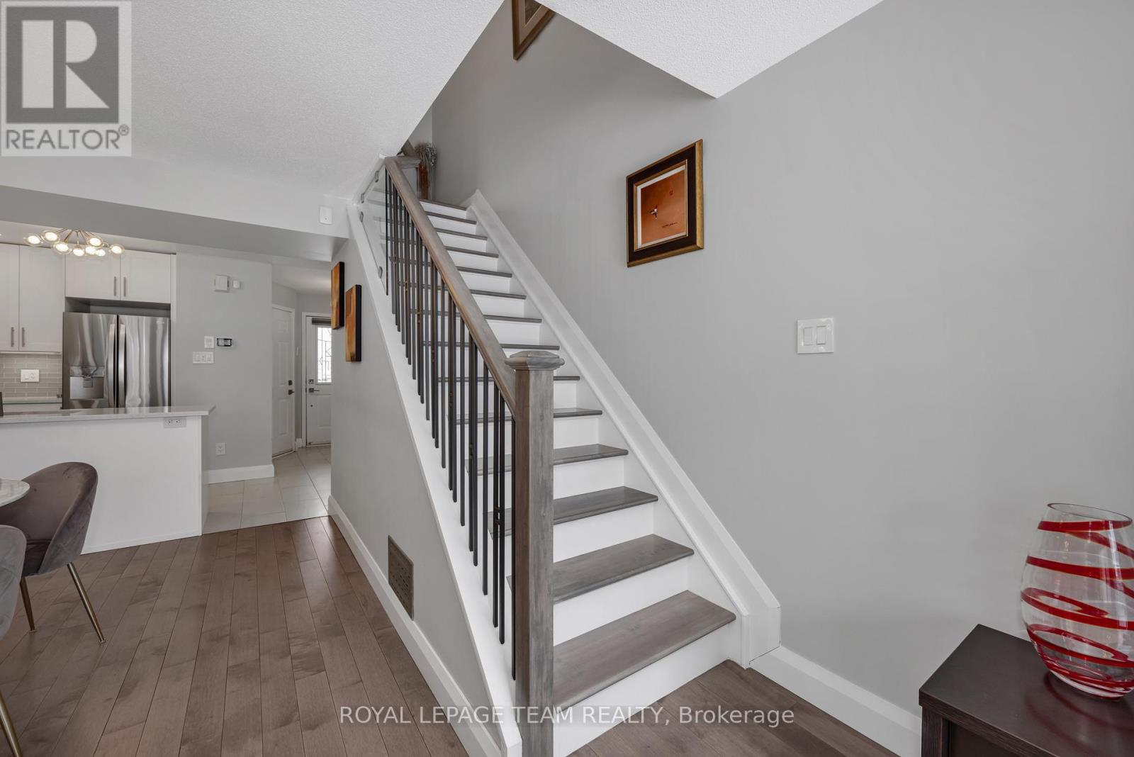 78 Grammercy Parkway, Ottawa, Ontario  K2C 4E4 - Photo 12 - X12898394