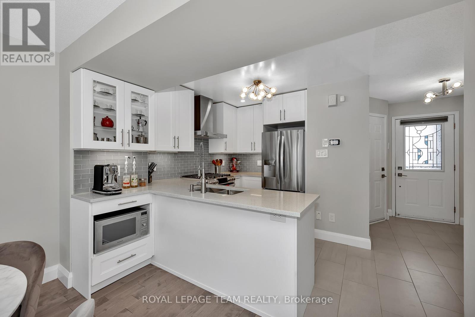 78 Grammercy Parkway, Ottawa, Ontario  K2C 4E4 - Photo 7 - X12898394