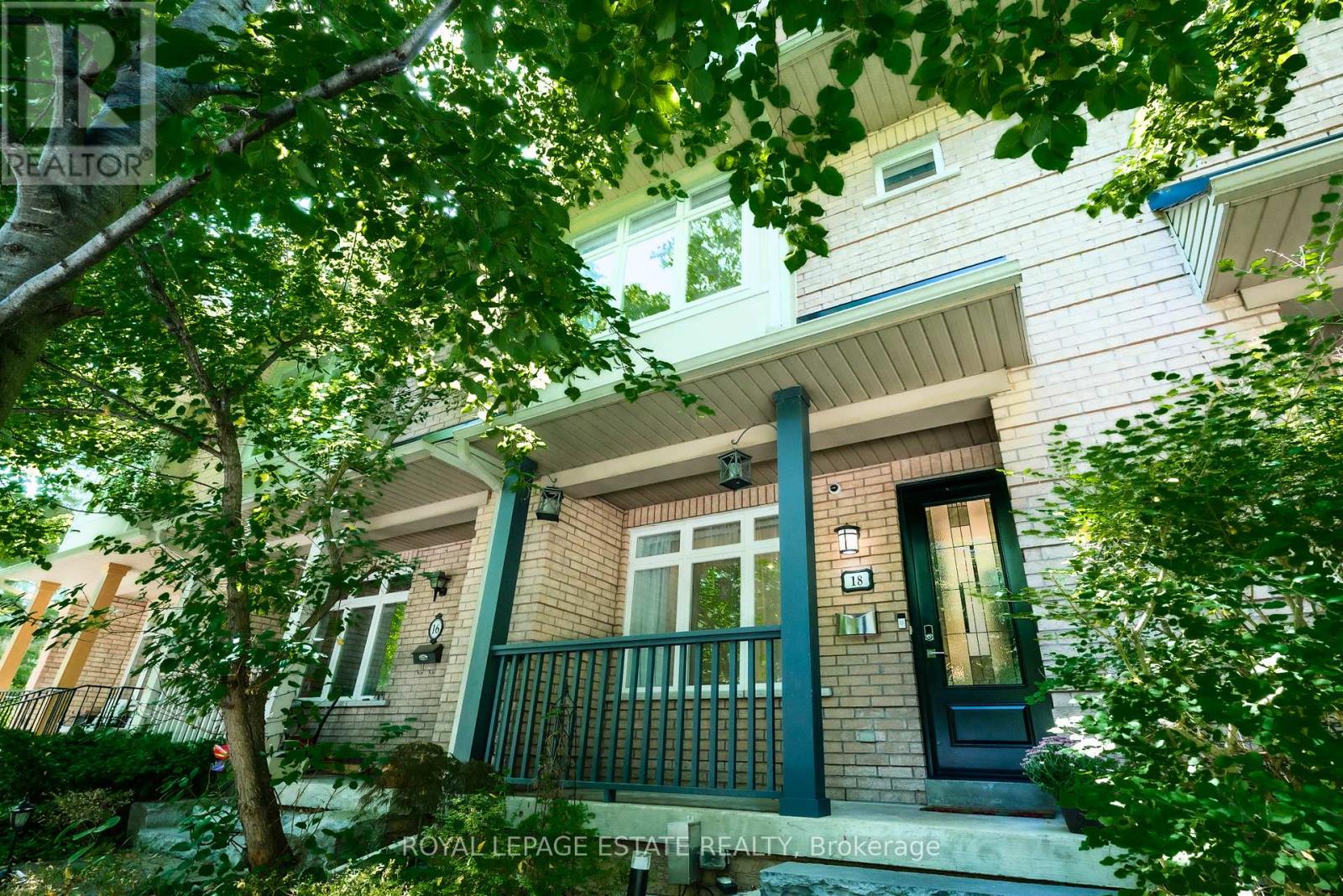 18 Bastedo Avenue, Toronto (Woodbine Corridor), Ontario  M4C 3M7 - Photo 1 - E12898404
