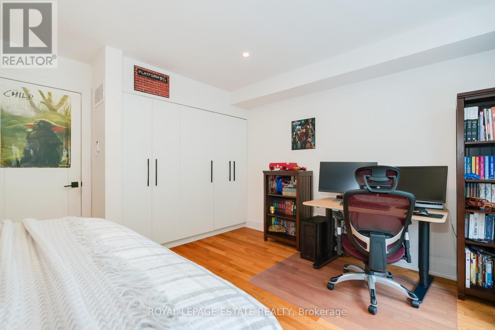 18 Bastedo Avenue, Toronto (Woodbine Corridor), Ontario  M4C 3M7 - Photo 18 - E12898404