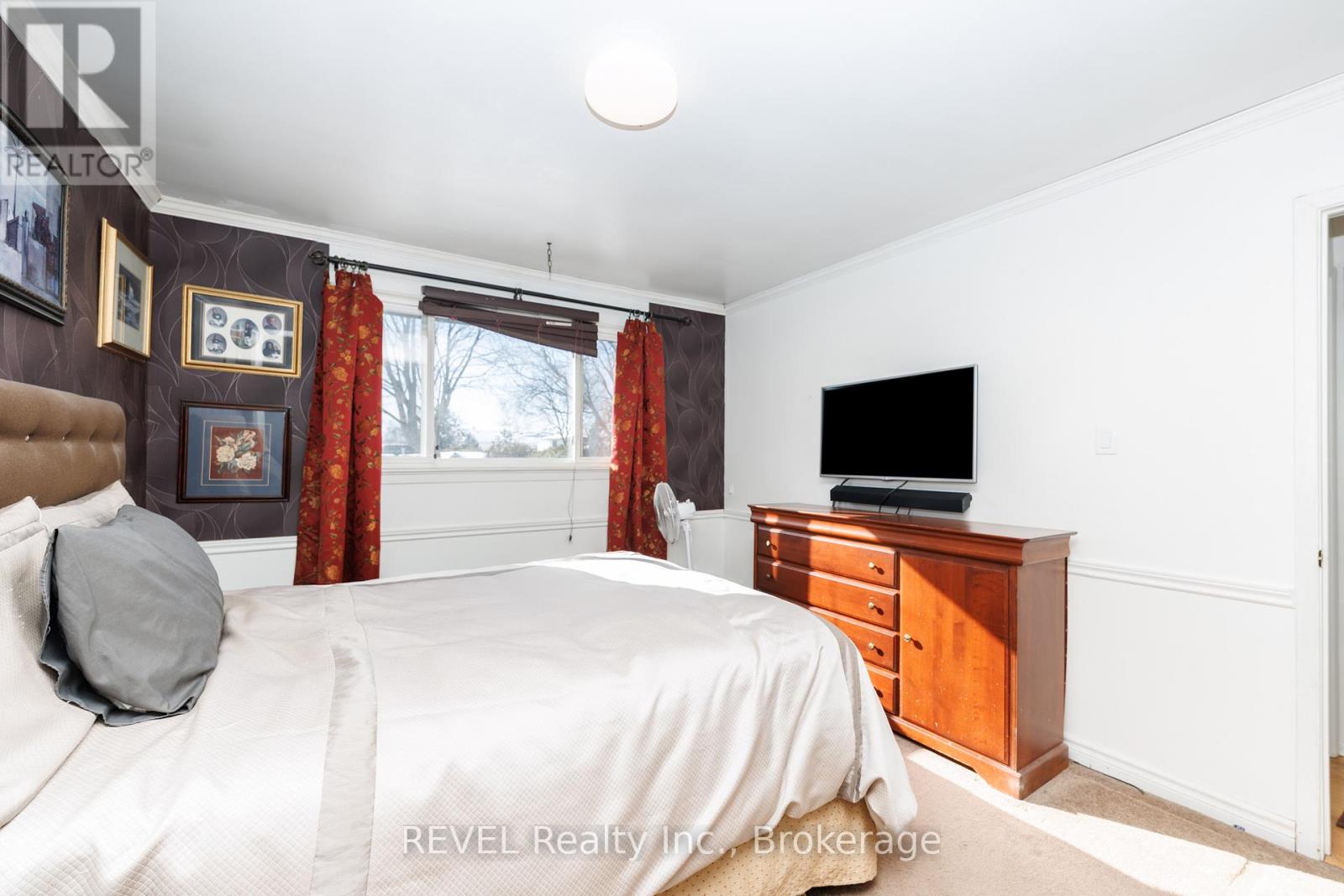 775 Greg Drive, Burlington (Shoreacres), Ontario  L7L 5G1 - Photo 11 - W12774390