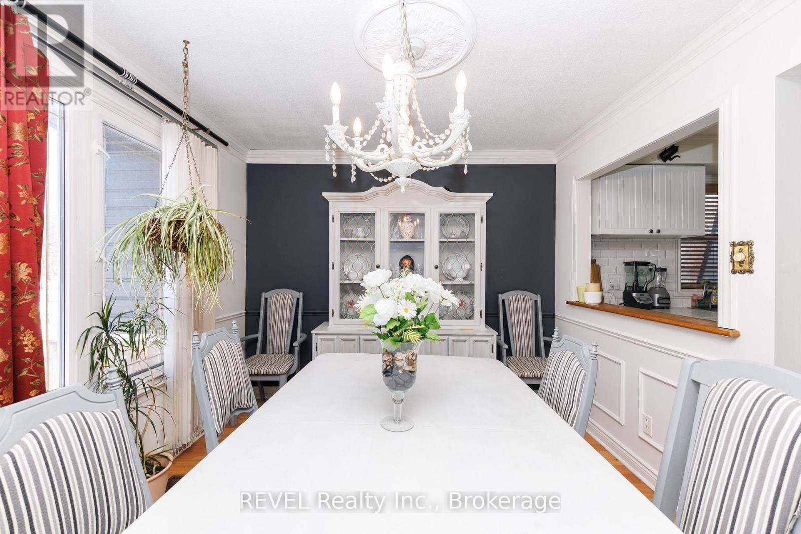 775 Greg Drive, Burlington (Shoreacres), Ontario  L7L 5G1 - Photo 8 - W12774390