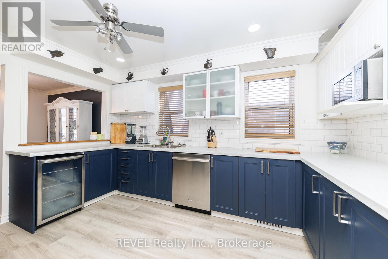 775 Greg Drive, Burlington (Shoreacres), Ontario  L7L 5G1 - Photo 7 - W12774390