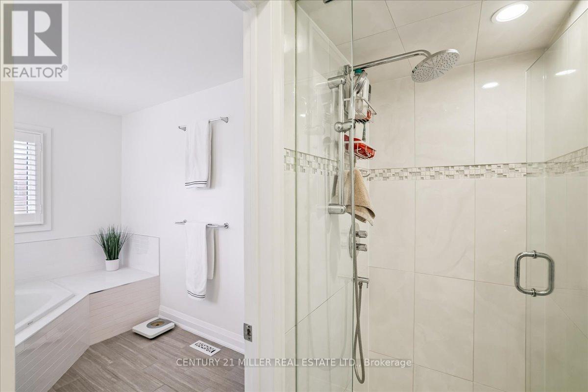 2356 Mowat Avenue, Oakville (Ro River Oaks), Ontario  L6H 5X3 - Photo 20 - W12898392