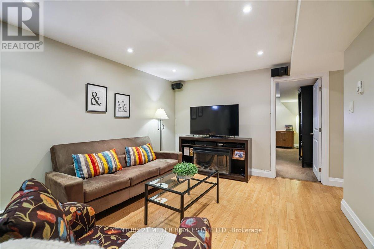 2356 Mowat Avenue, Oakville (Ro River Oaks), Ontario  L6H 5X3 - Photo 30 - W12898392