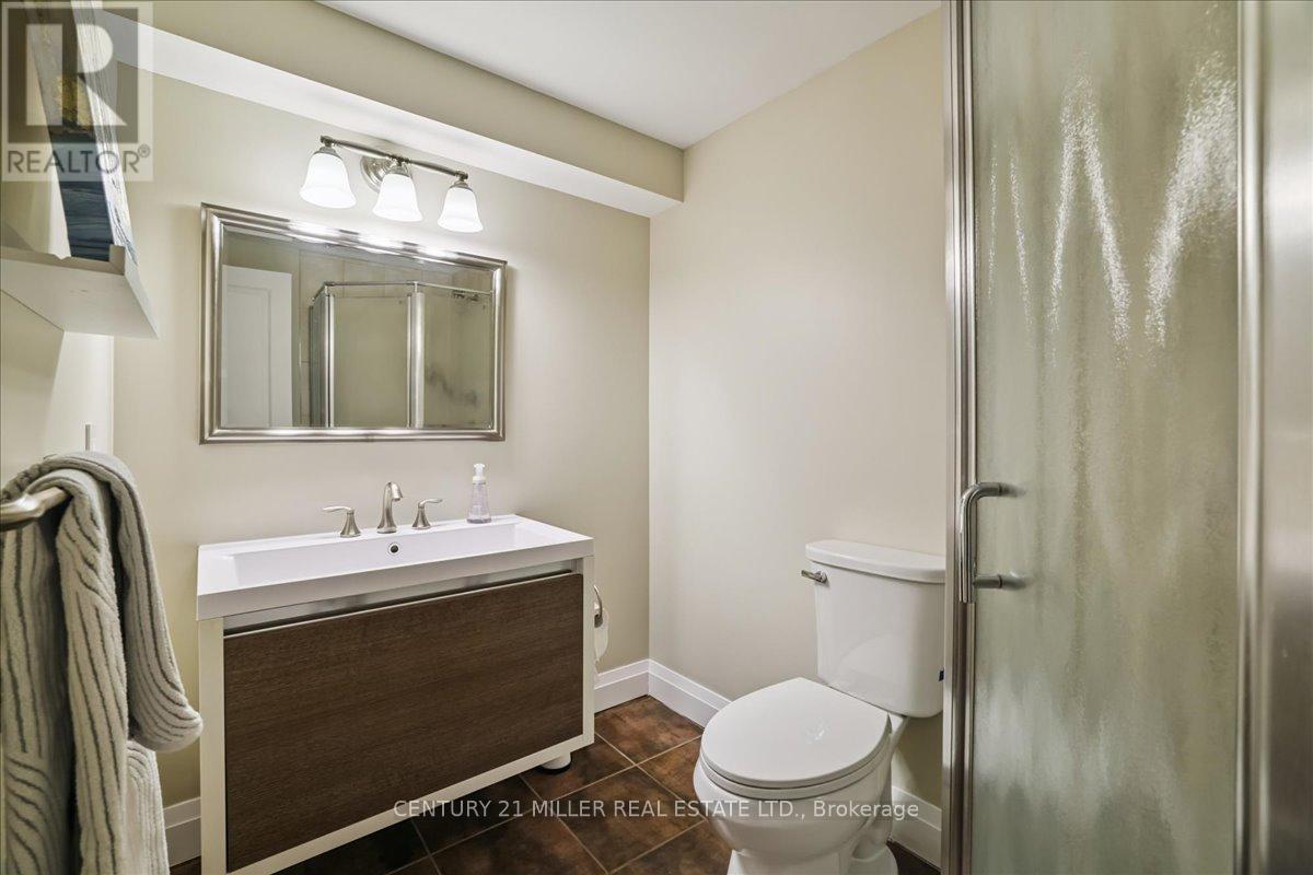 2356 Mowat Avenue, Oakville (Ro River Oaks), Ontario  L6H 5X3 - Photo 33 - W12898392