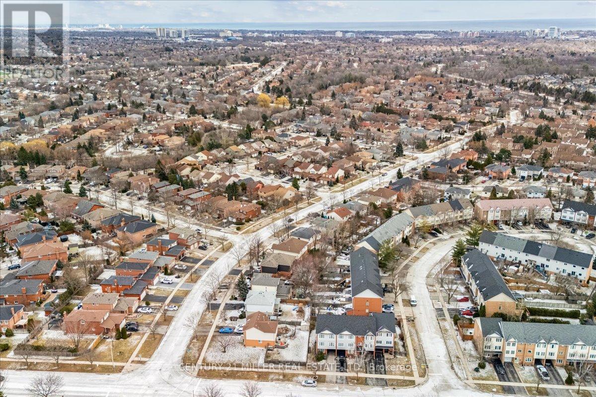 2356 Mowat Avenue, Oakville (Ro River Oaks), Ontario  L6H 5X3 - Photo 46 - W12898392