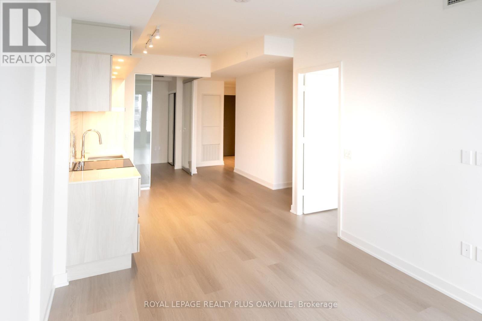 1505 - 505 Webb Drive, Mississauga (City Centre), Ontario  L5B 4A4 - Photo 17 - W12898412