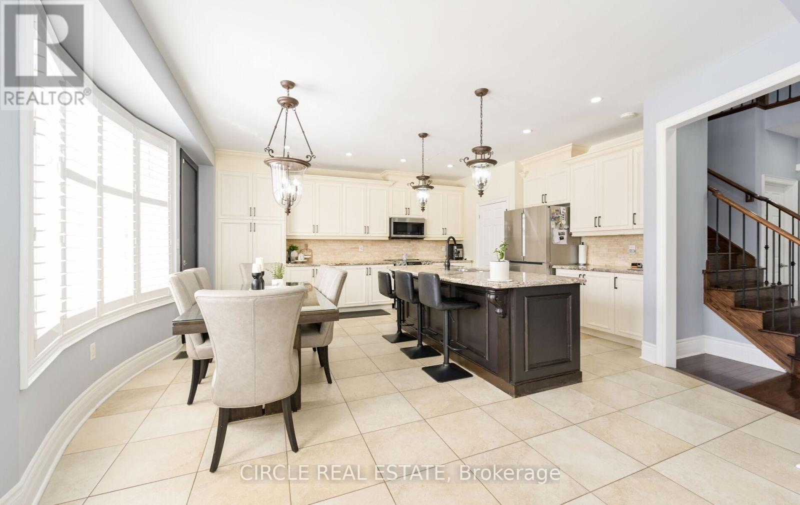 2 Learmont Avenue, Caledon, Ontario  L7C 3N3 - Photo 13 - W12898418