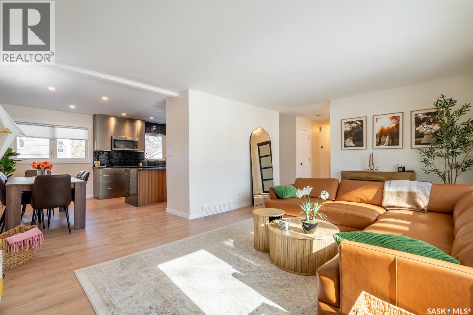 72 Dolphin Bay, Regina, Saskatchewan  S4S 4Z8 - Photo 5 - SK030551