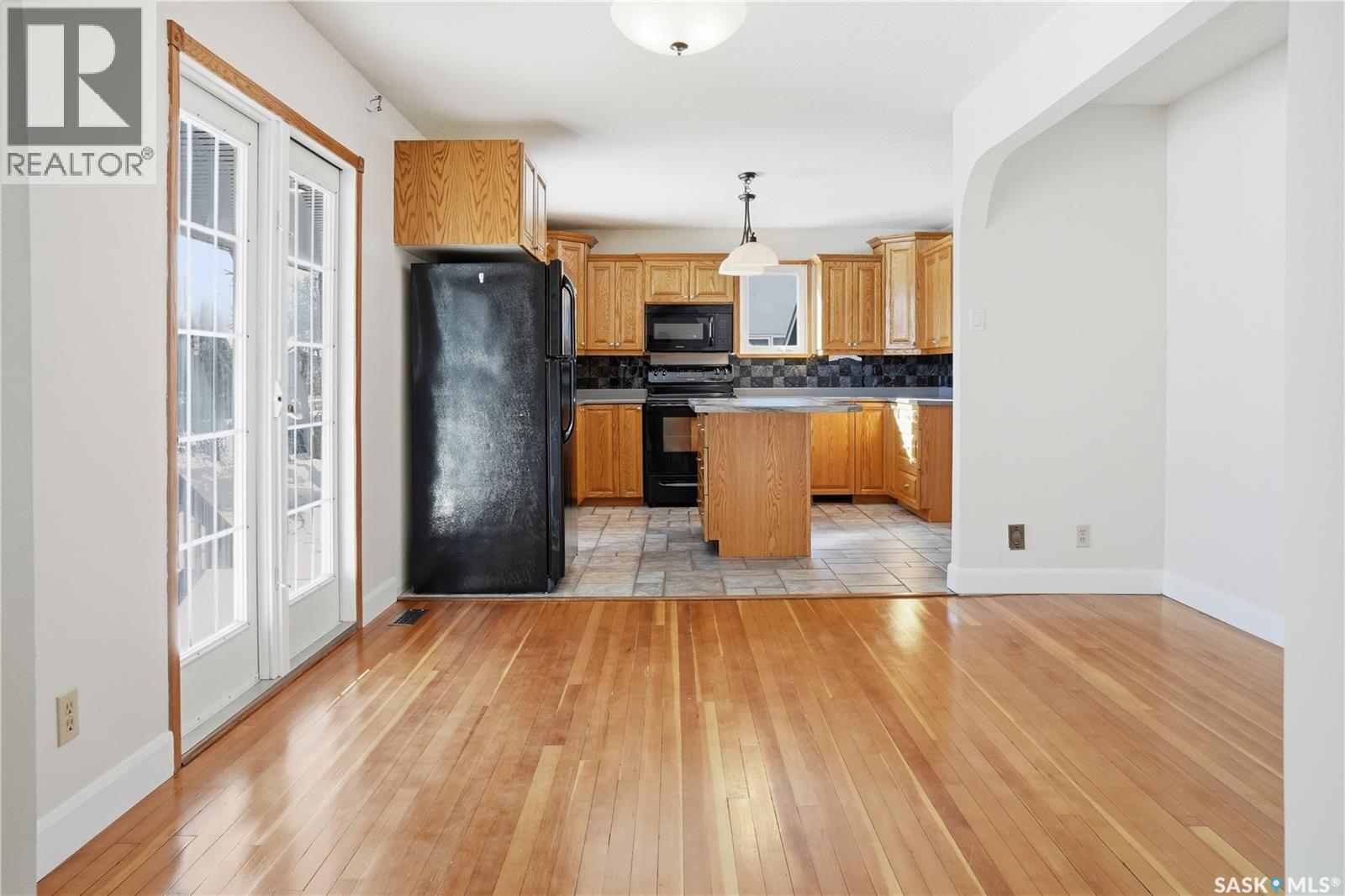 82 Burton Street, Grand Coulee, Saskatchewan  S4M 0A3 - Photo 12 - SK030507