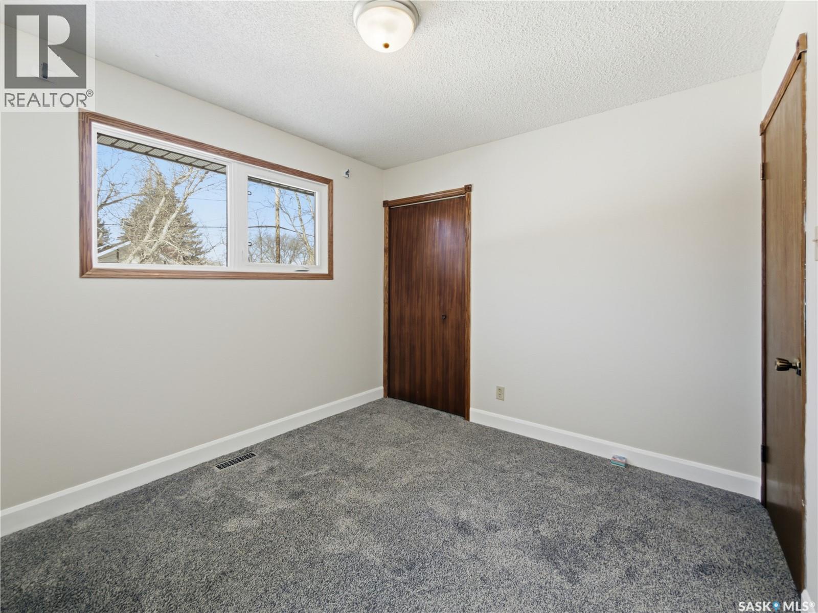 82 Burton Street, Grand Coulee, Saskatchewan  S4M 0A3 - Photo 30 - SK030507