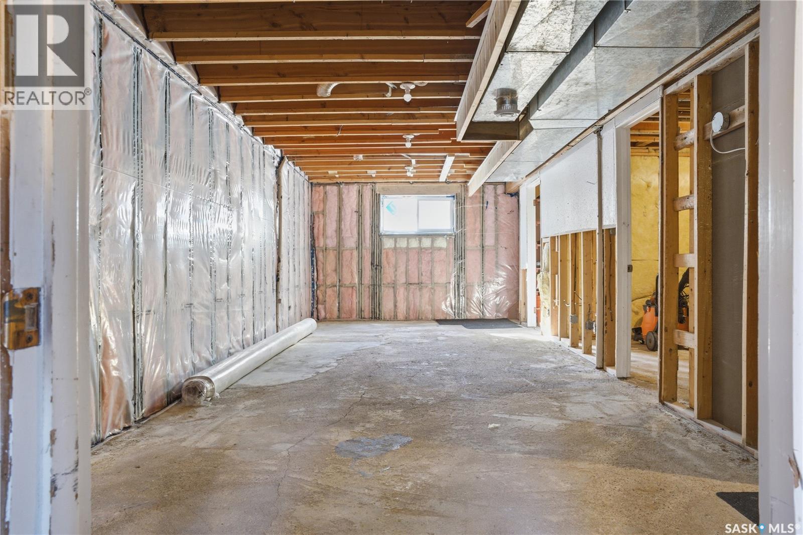 82 Burton Street, Grand Coulee, Saskatchewan  S4M 0A3 - Photo 35 - SK030507