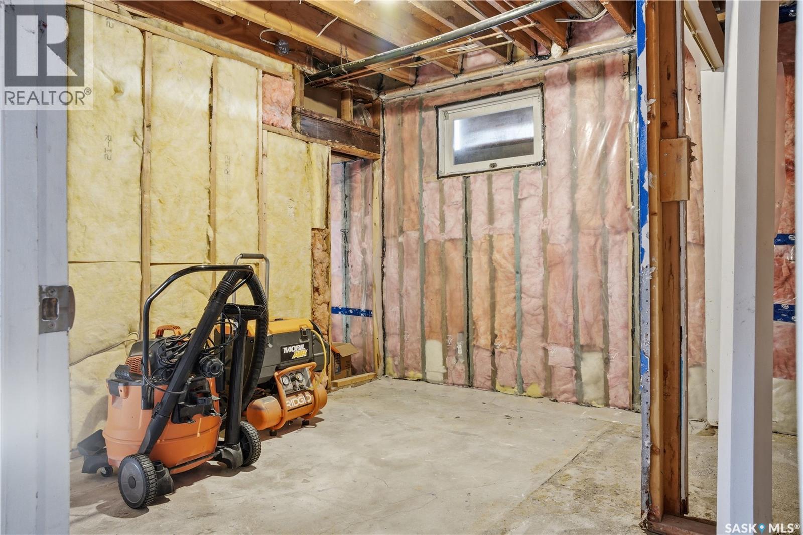 82 Burton Street, Grand Coulee, Saskatchewan  S4M 0A3 - Photo 39 - SK030507