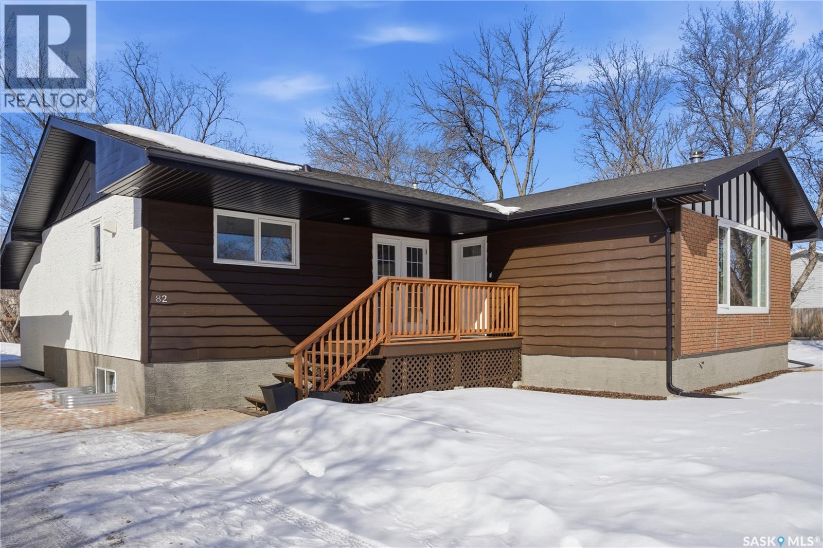 82 Burton Street, Grand Coulee, Saskatchewan  S4M 0A3 - Photo 4 - SK030507