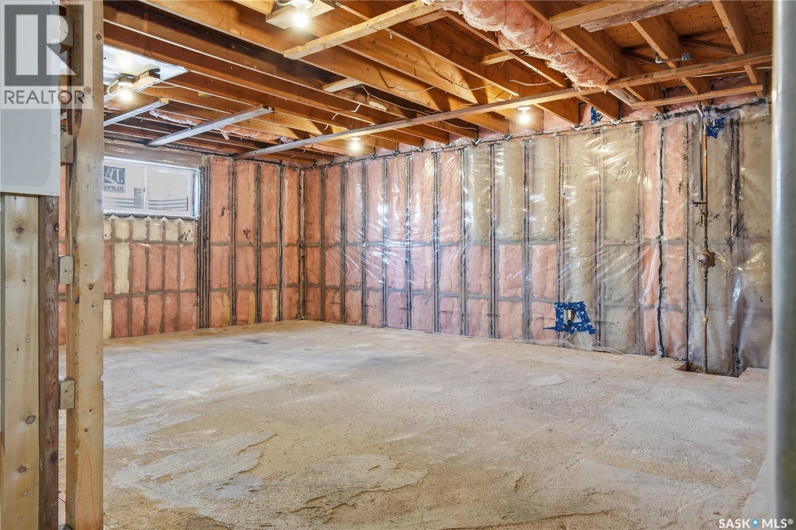 82 Burton Street, Grand Coulee, Saskatchewan  S4M 0A3 - Photo 40 - SK030507