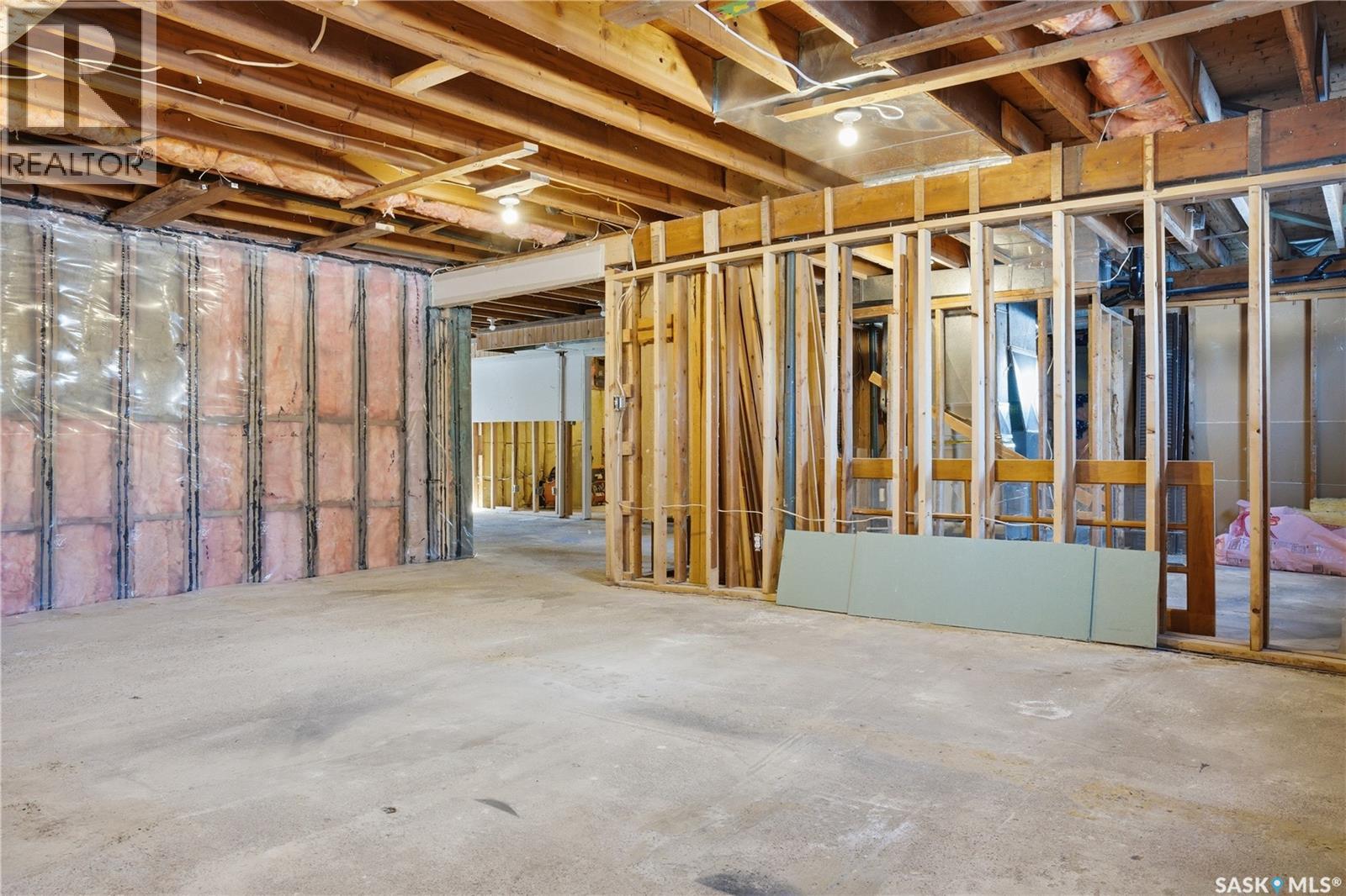 82 Burton Street, Grand Coulee, Saskatchewan  S4M 0A3 - Photo 41 - SK030507