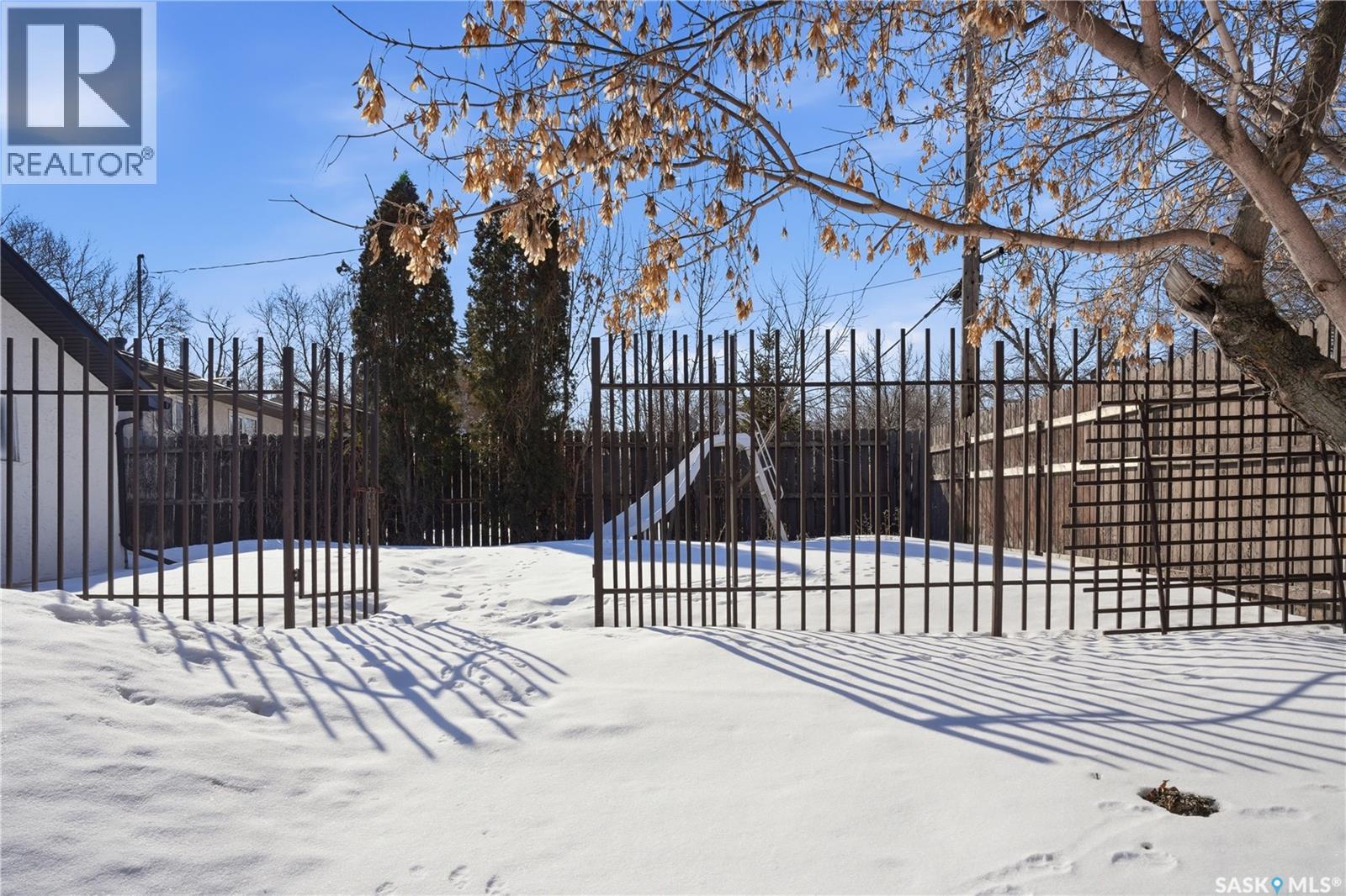 82 Burton Street, Grand Coulee, Saskatchewan  S4M 0A3 - Photo 48 - SK030507