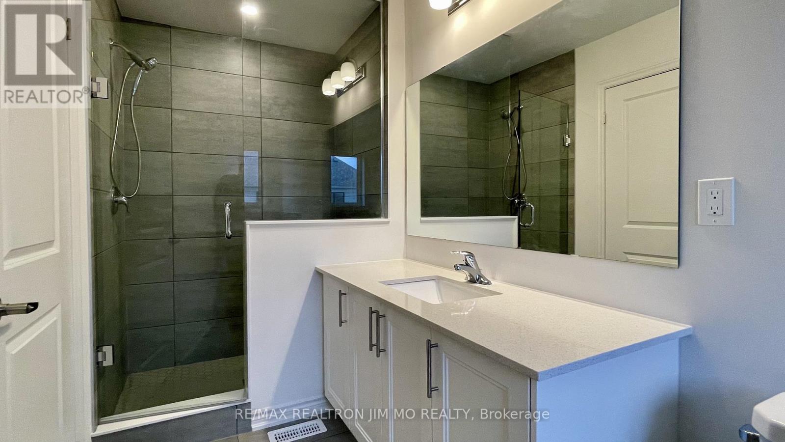 100 Sanderson Drive, Kawartha Lakes, Ontario  K9V 0S8 - Photo 32 - X12898160