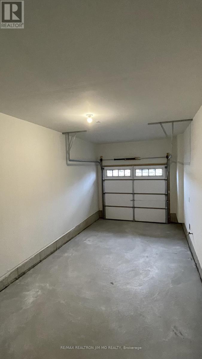 100 Sanderson Drive, Kawartha Lakes, Ontario  K9V 0S8 - Photo 37 - X12898160