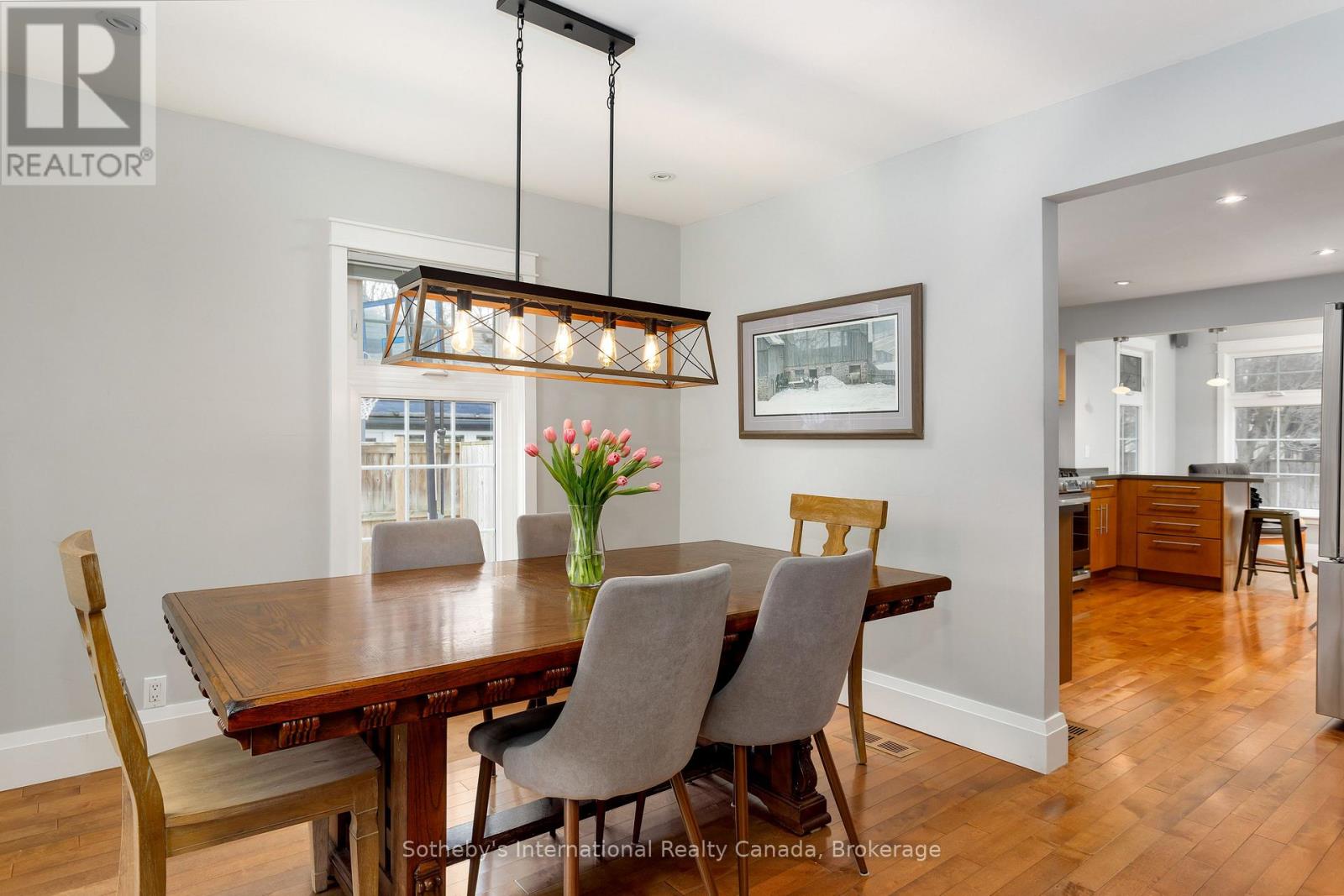 32 Anderson Street, Oakville (Co Central), Ontario  L6K 1A5 - Photo 10 - W12898434