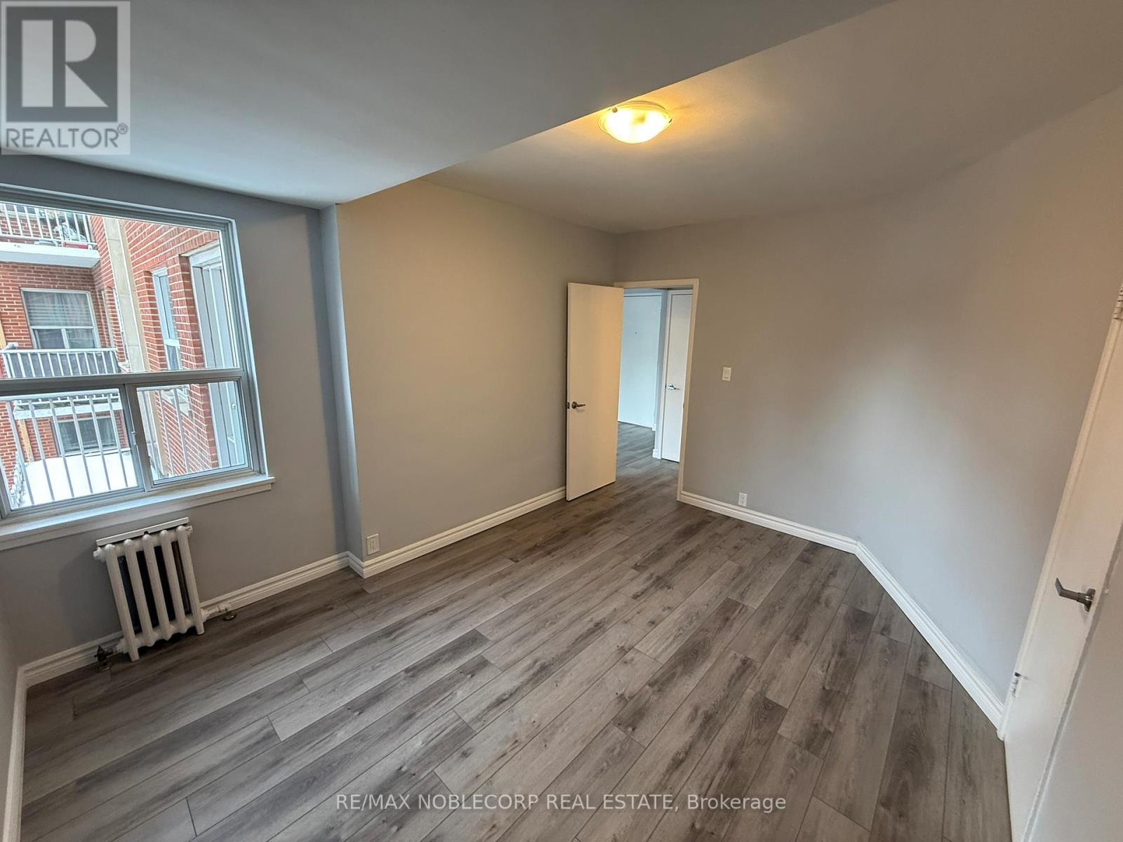 212 - 1315 Bayview Avenue, Toronto (Leaside), Ontario  M4G 2Z8 - Photo 9 - C12875262