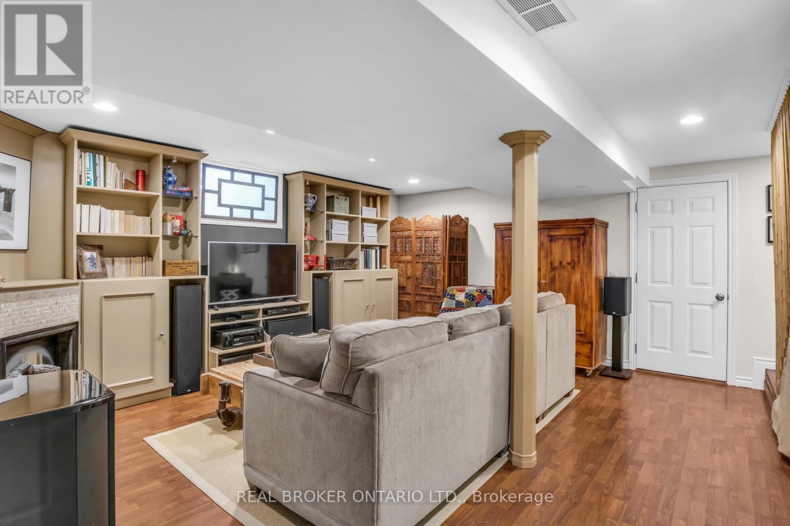 11 Raising Mill Gate, Woolwich, Ontario  N3B 3K8 - Photo 32 - X12896980