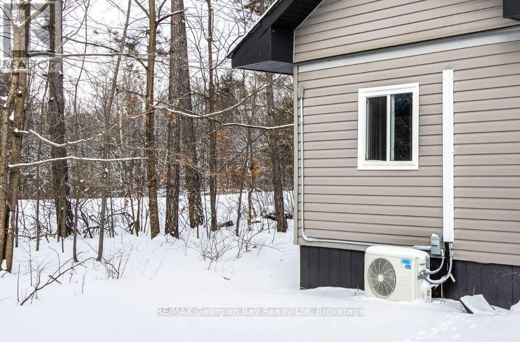 #1 - 5263 Elliott Side Road, Tay, Ontario  L4R 4K3 - Photo 4 - S12898494