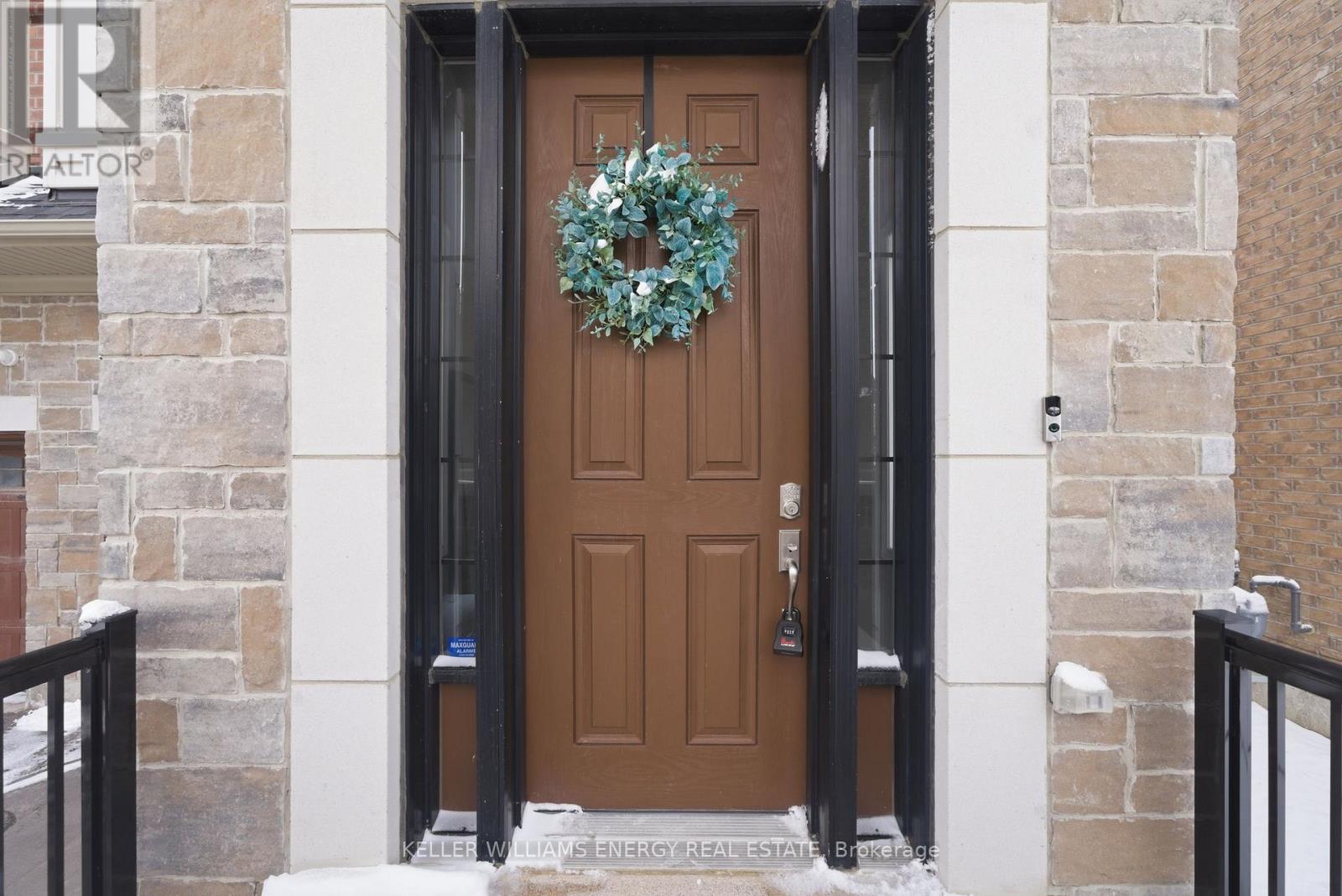 95 Dorian Drive, Whitby, Ontario  L1P 0C8 - Photo 3 - E12898472