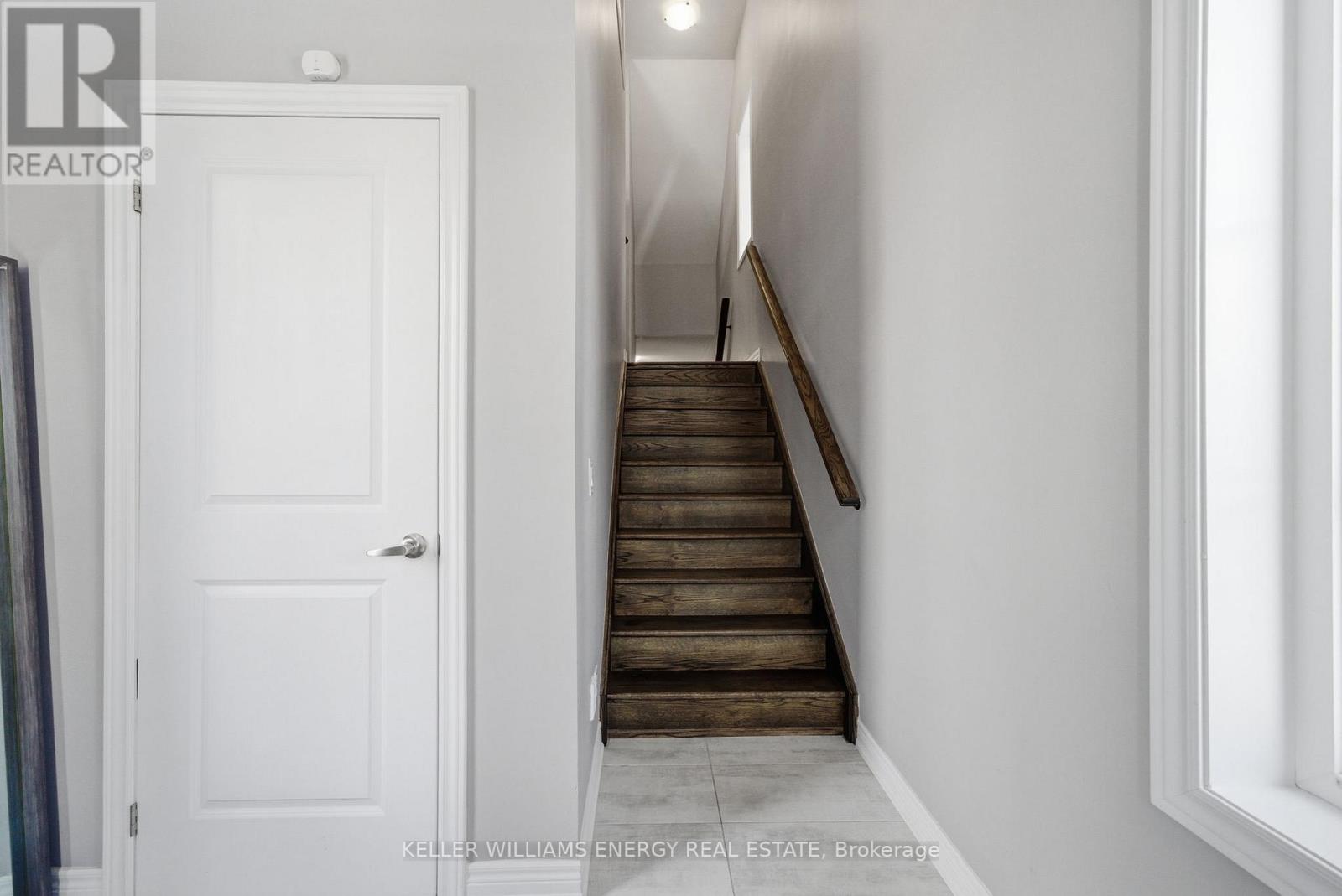 95 Dorian Drive, Whitby, Ontario  L1P 0C8 - Photo 37 - E12898472