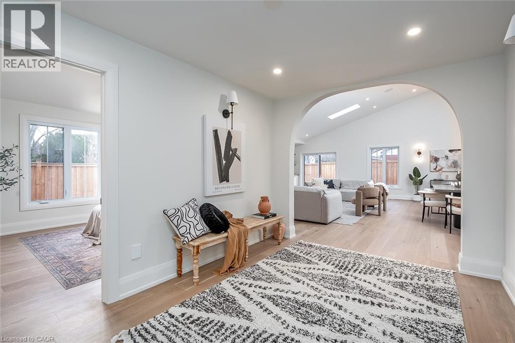 251 Glen Afton Drive, Burlington, Ontario  L7L 1G8 - Photo 6 - 40812768