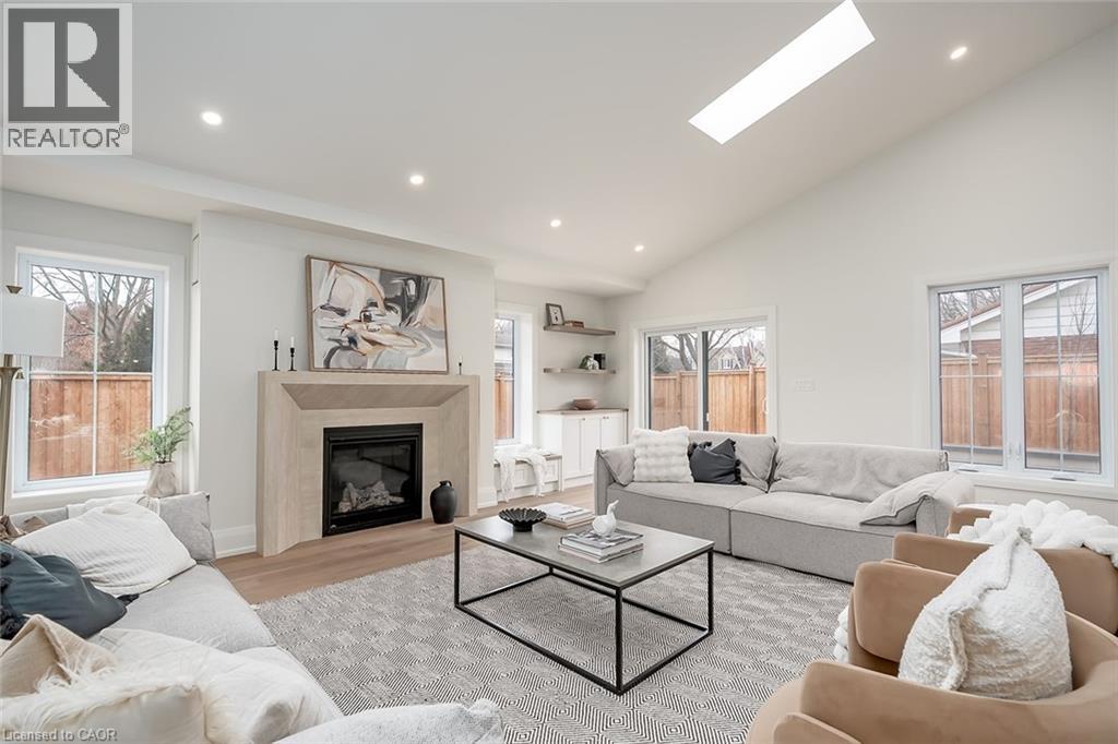 251 Glen Afton Drive, Burlington, Ontario  L7L 1G8 - Photo 9 - 40812768