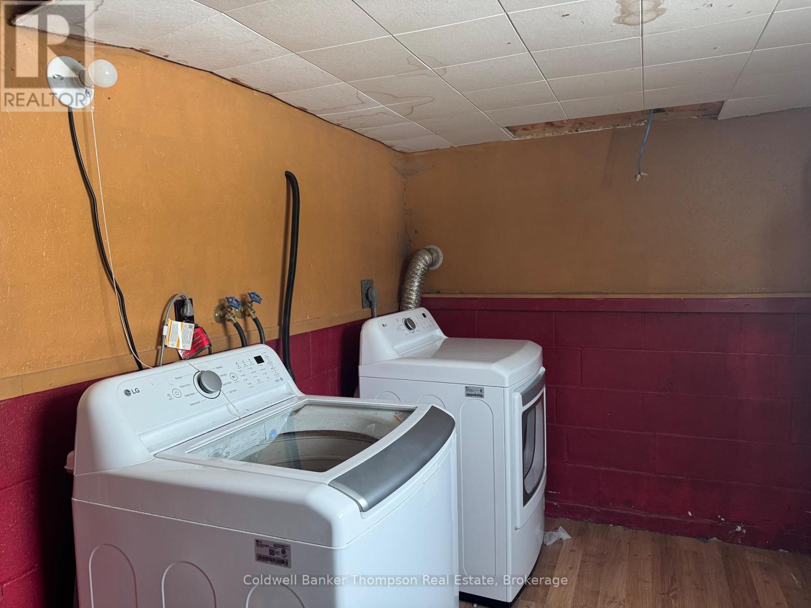 605 Sweezy Street, Powassan, Ontario  P0H 2L0 - Photo 12 - X12898496