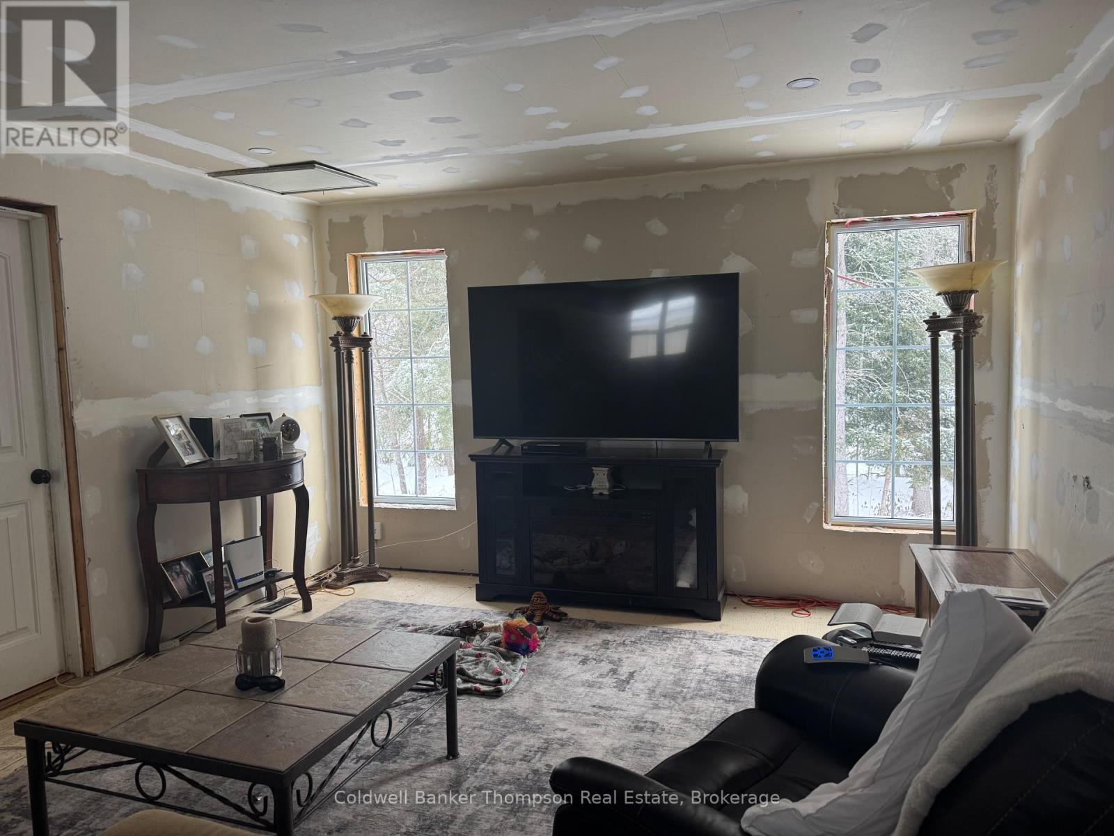 605 Sweezy Street, Powassan, Ontario  P0H 2L0 - Photo 5 - X12898496