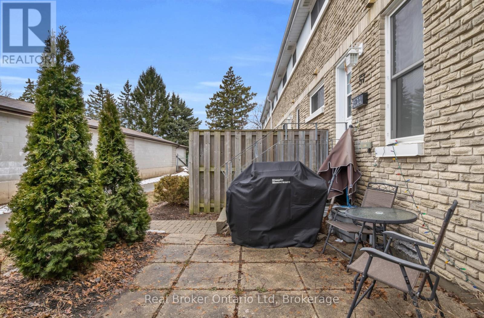 57 - 35 Breckenridge Drive, Kitchener, Ontario  N2B 3H5 - Photo 4 - X12898556